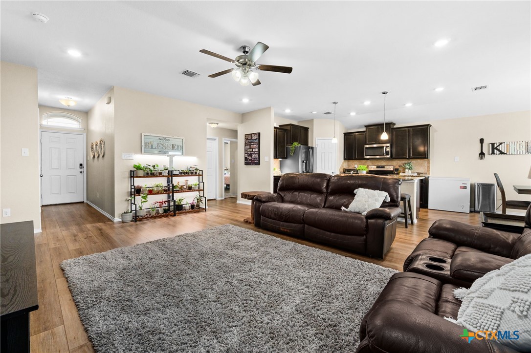 400 Paddock Lane