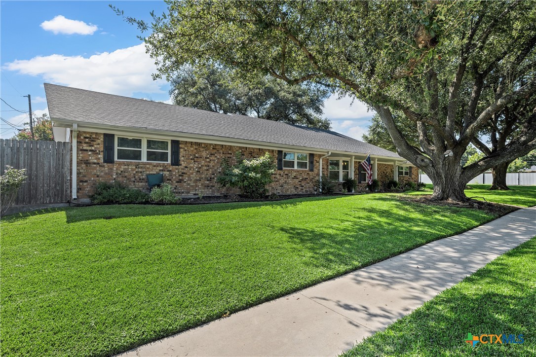 1604 E Vardeman Avenue