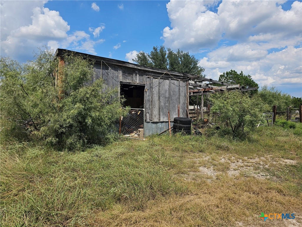 3101 N FM 116