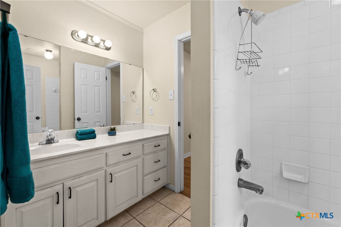 1302 Falcon Trail