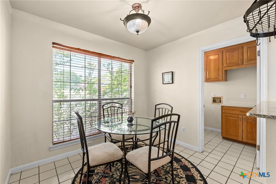 1302 Falcon Trail