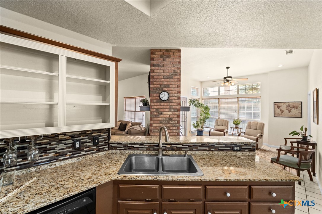 1302 Falcon Trail