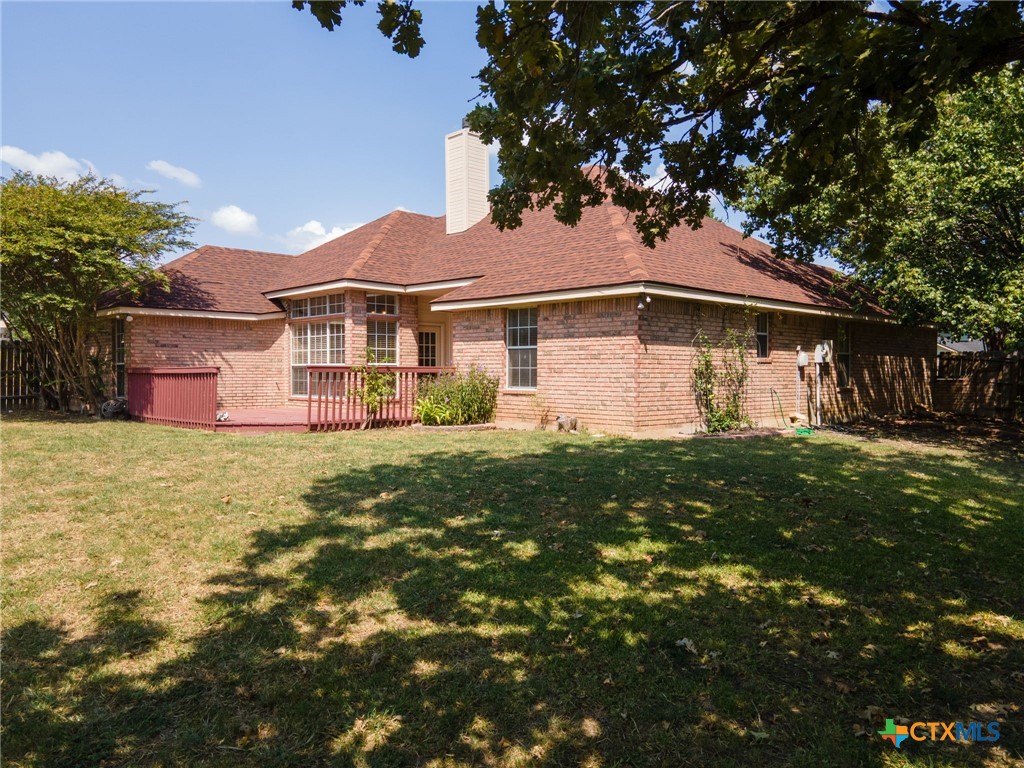 1302 Falcon Trail