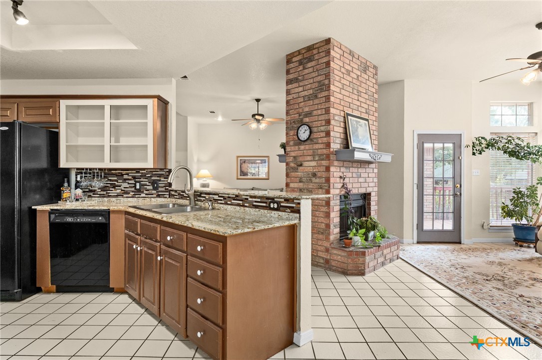 1302 Falcon Trail