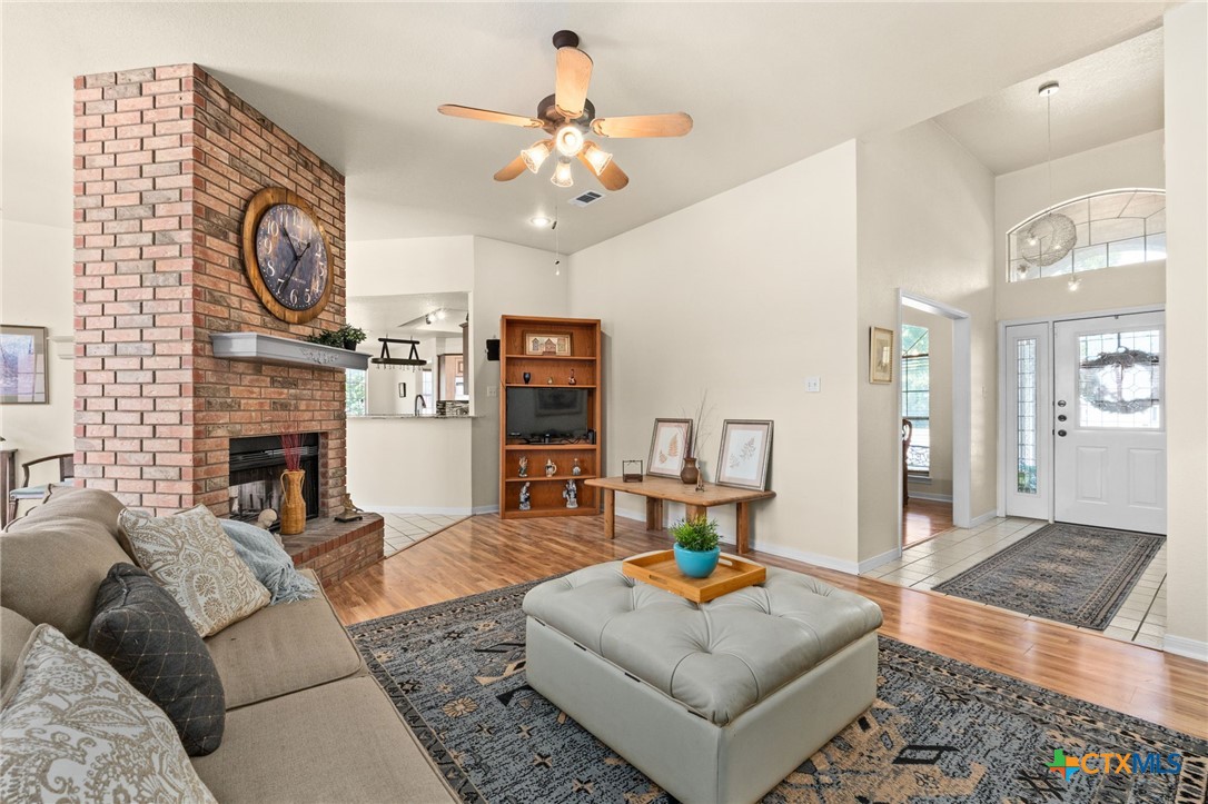 1302 Falcon Trail