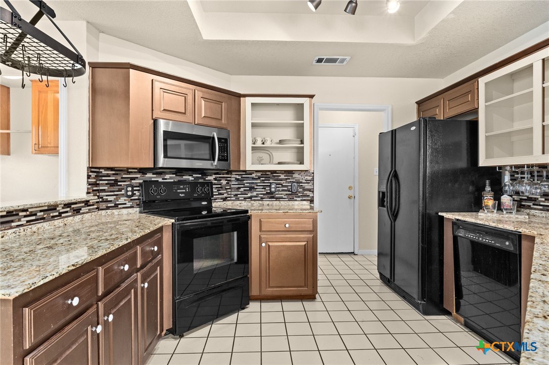 1302 Falcon Trail