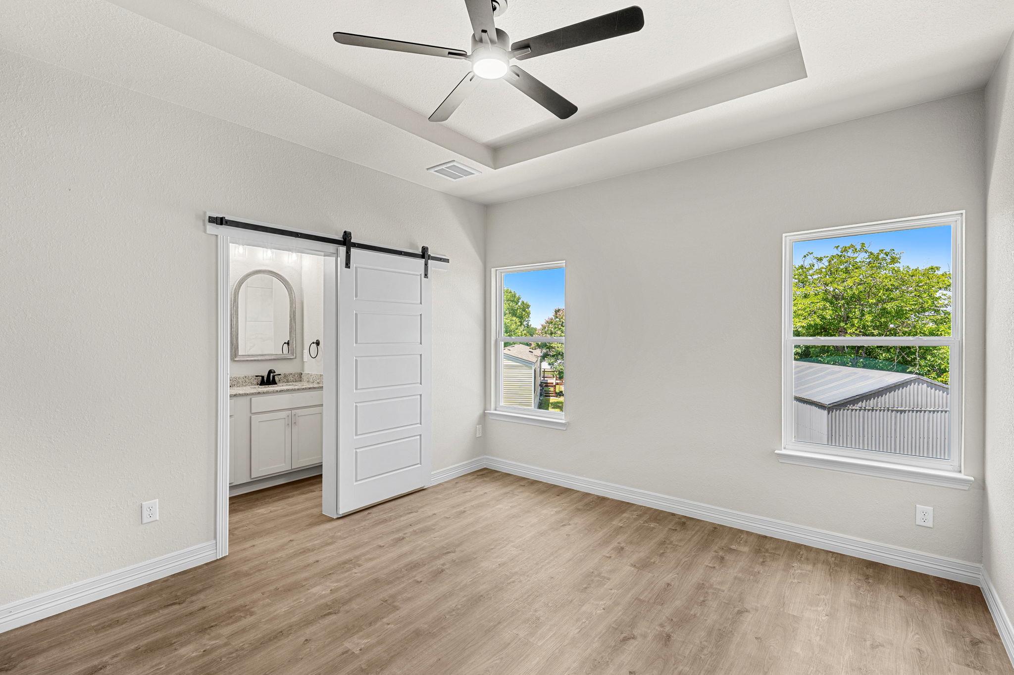 1213 Lone Pine WAY