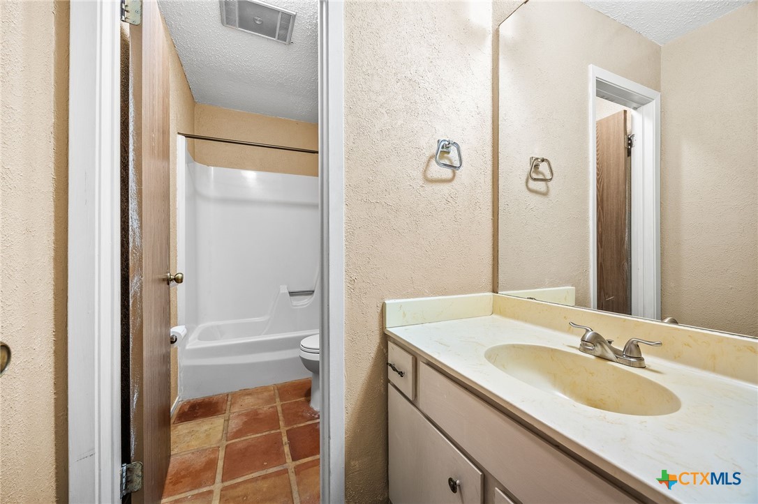 2006 Canyon Creek Drive