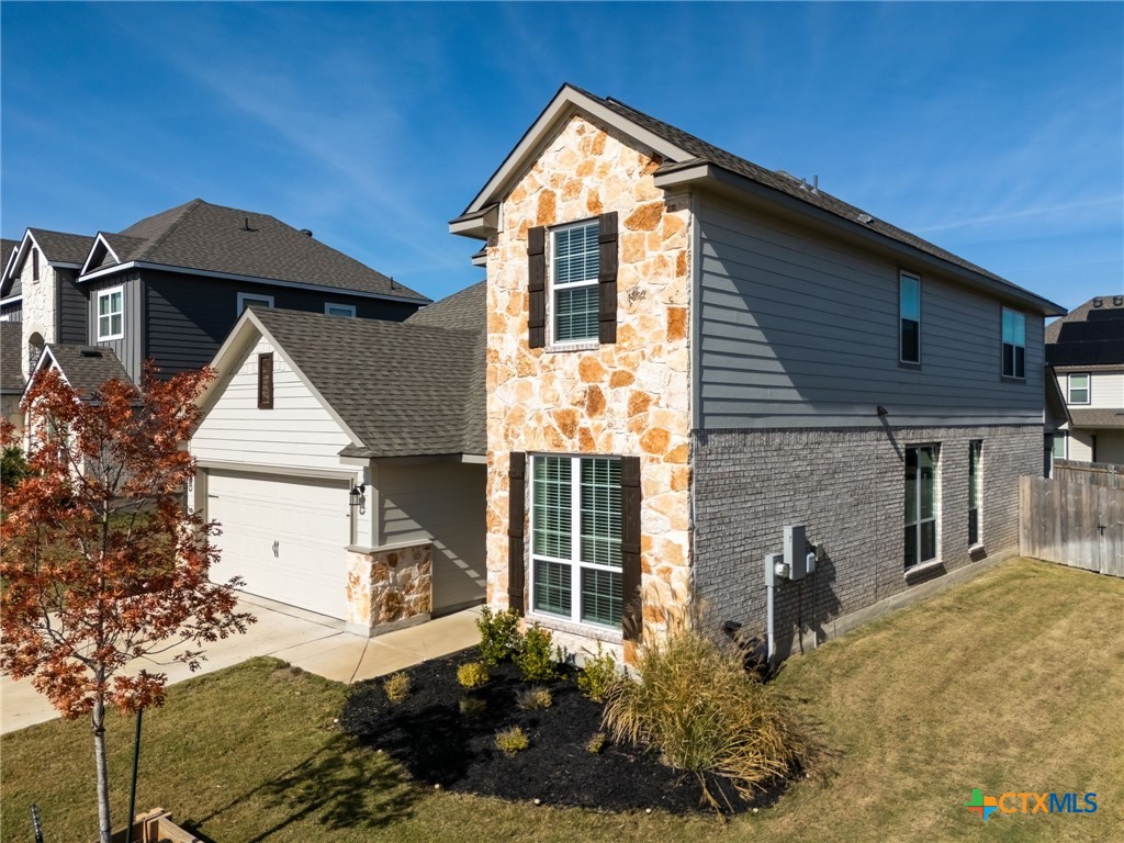 5712 Red Fish Court