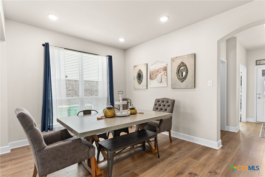 5712 Red Fish Court