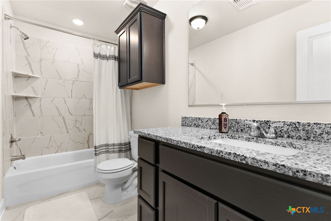 5712 Red Fish Court