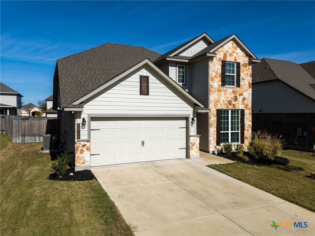 5712 Red Fish Court