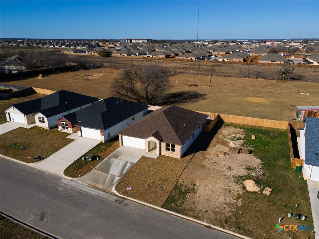 2123 Blackhawk Loop