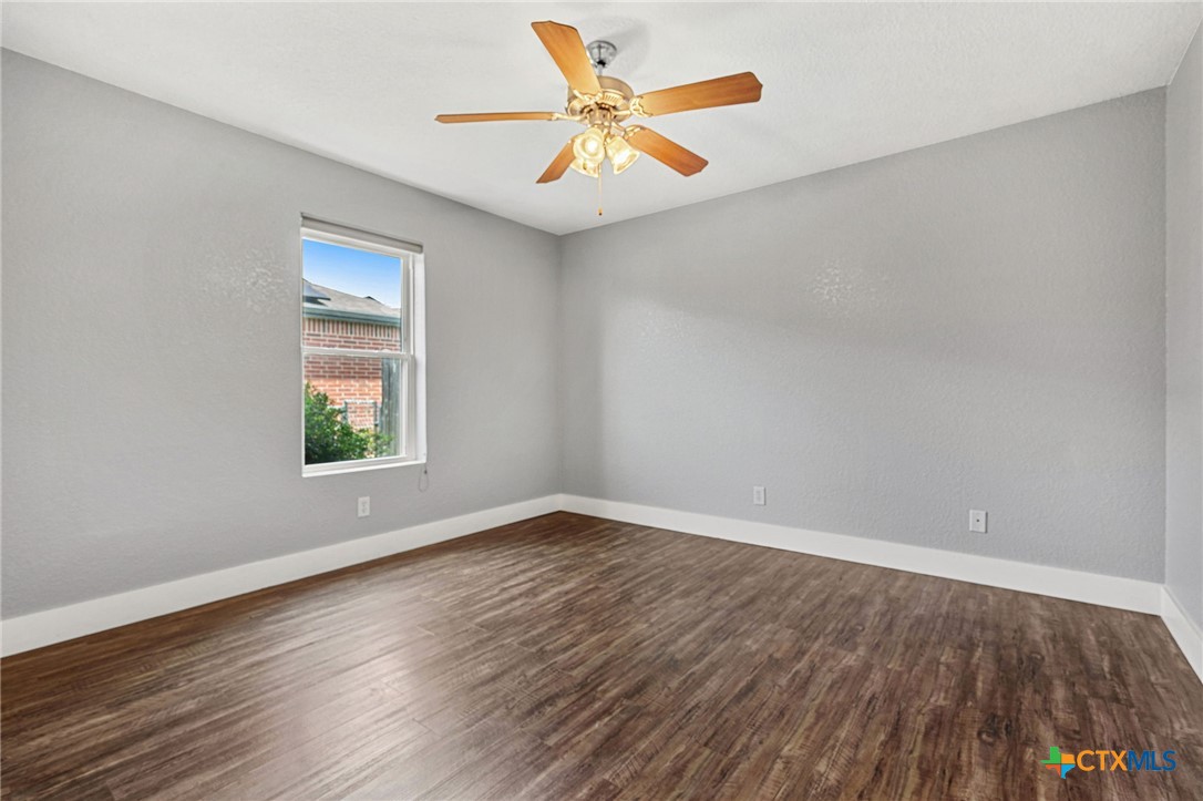 3208 Viewcrest Drive