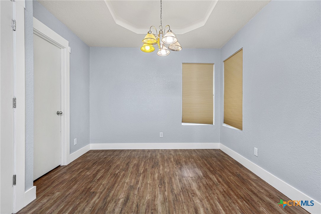 3208 Viewcrest Drive