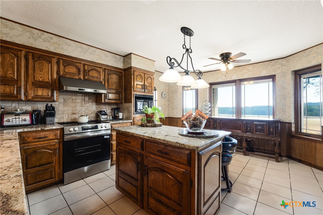 1624 W Business 190