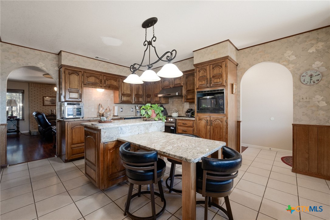 1624 W Business 190