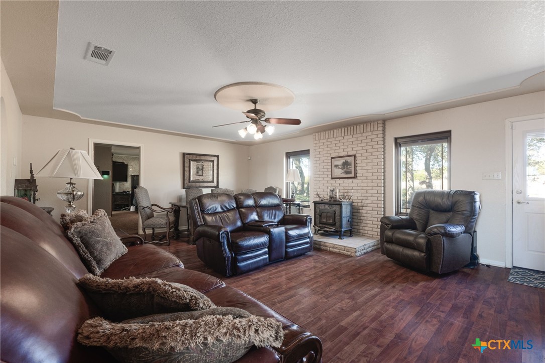 1624 W Business 190