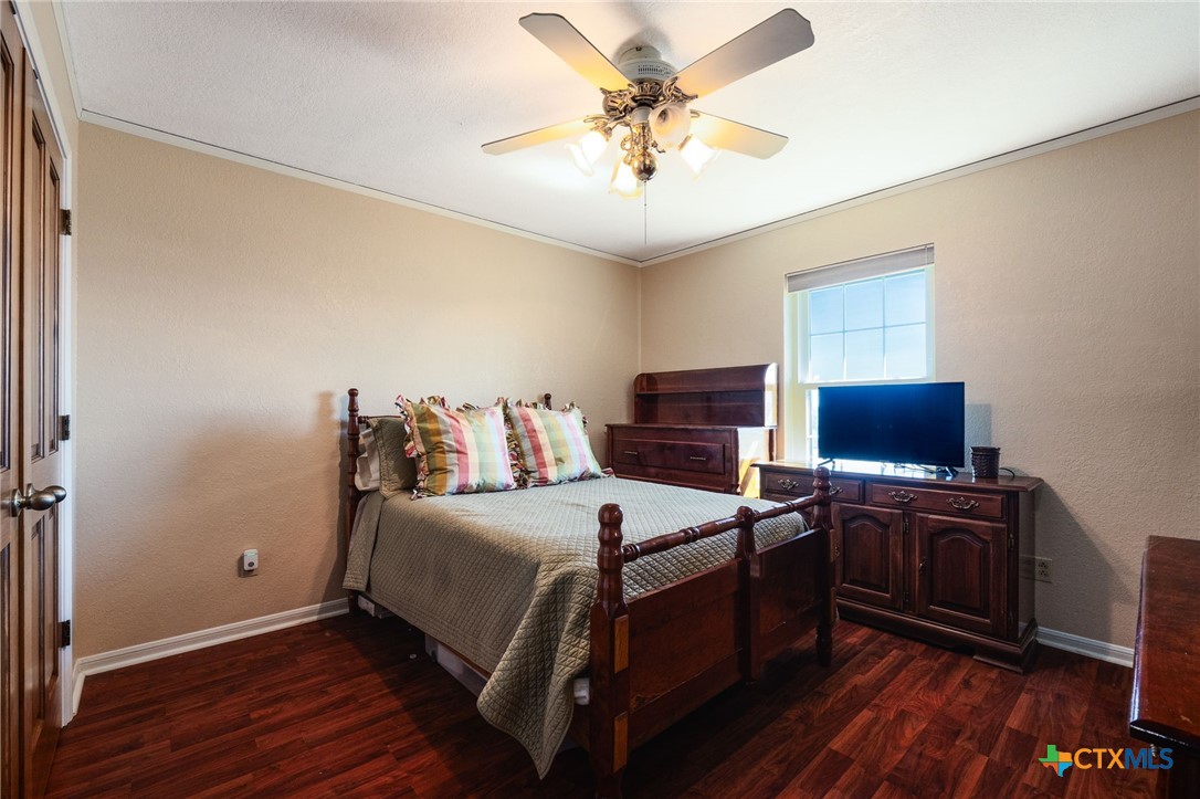 1624 W Business 190