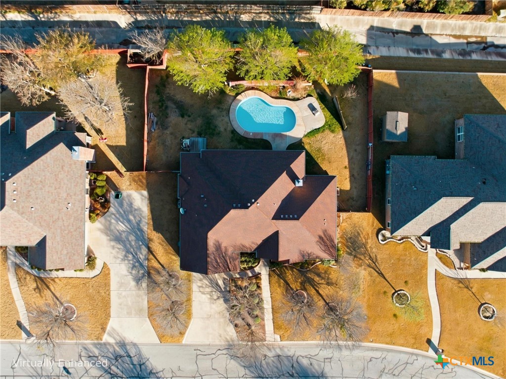 2111 Kangaroo Trail