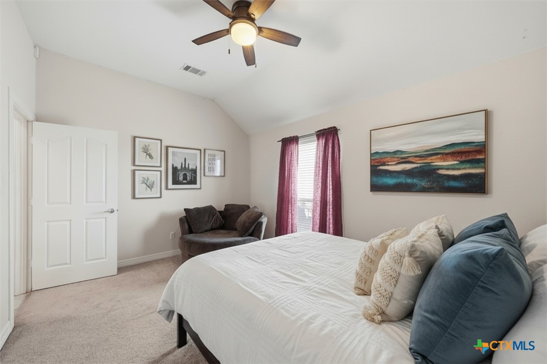 2111 Kangaroo Trail