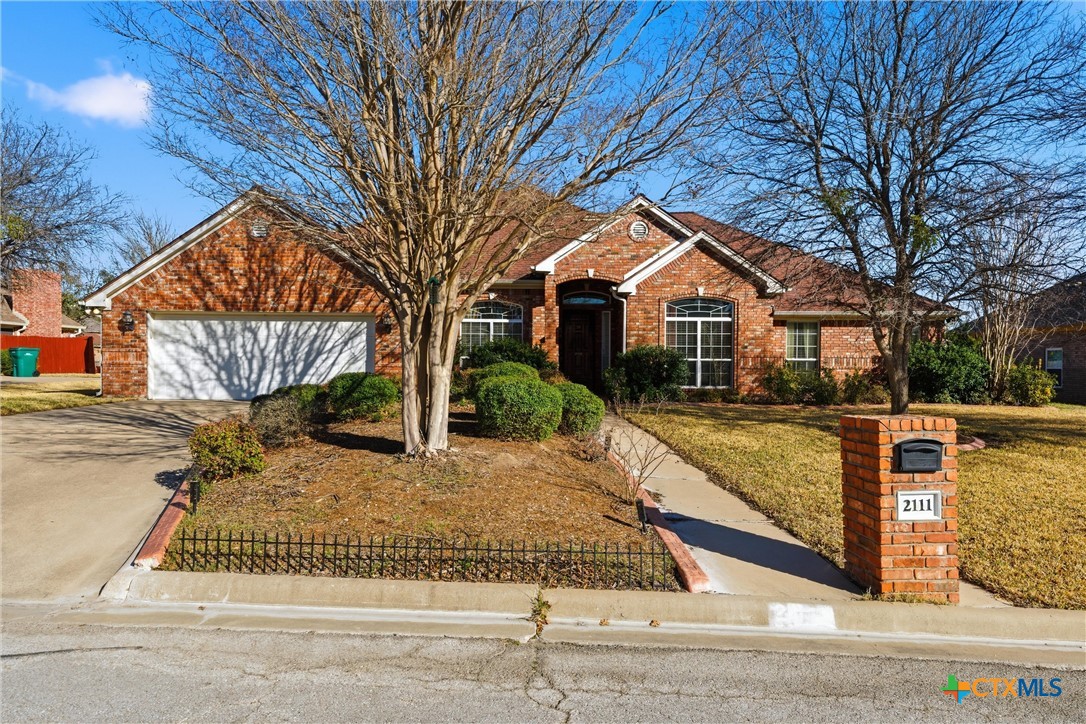 2111 Kangaroo Trail