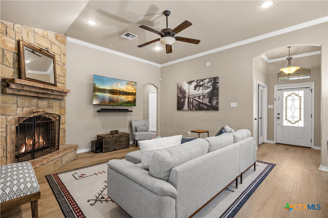 209 Sheridan Loop