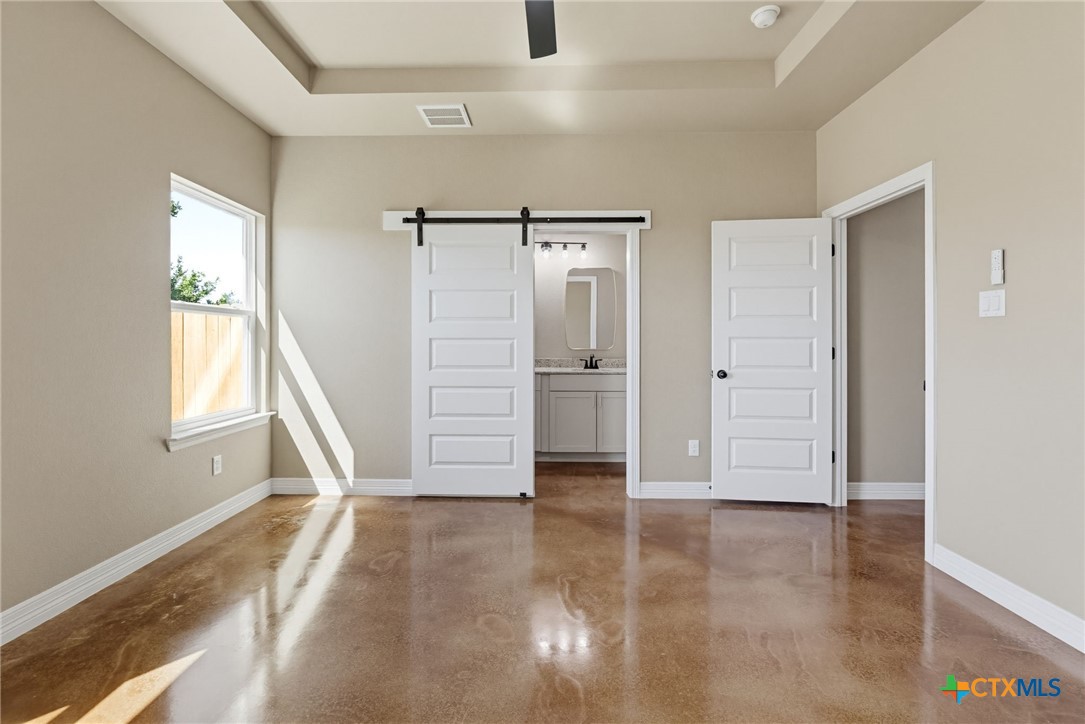 1313 Lone Pine Way