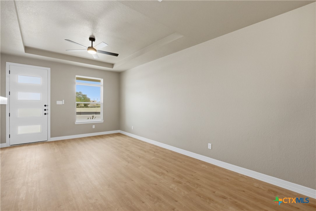1311 Lone Pine Way