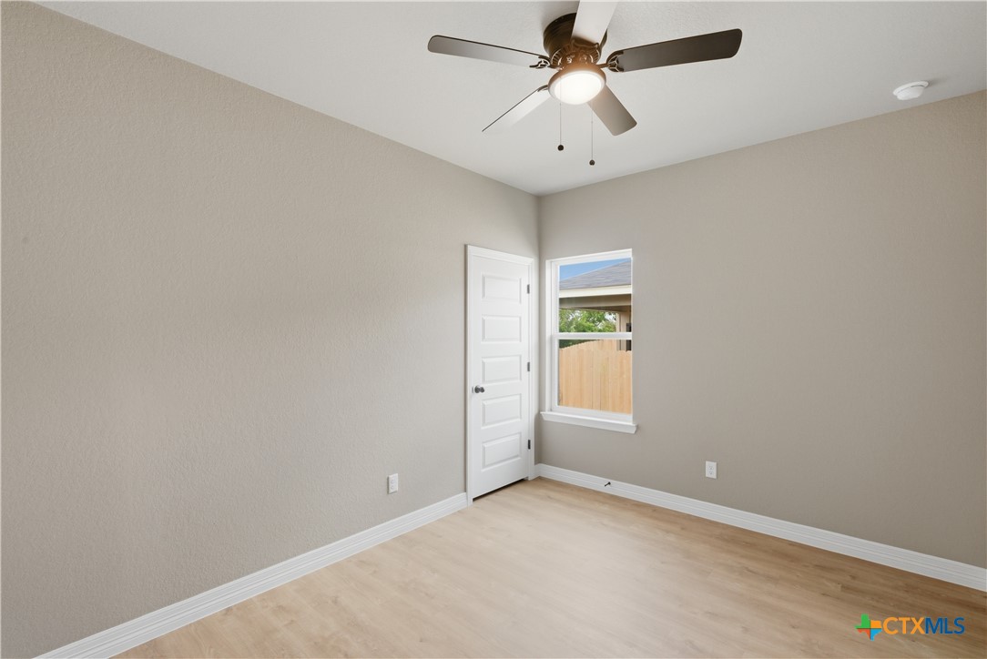 1311 Lone Pine Way