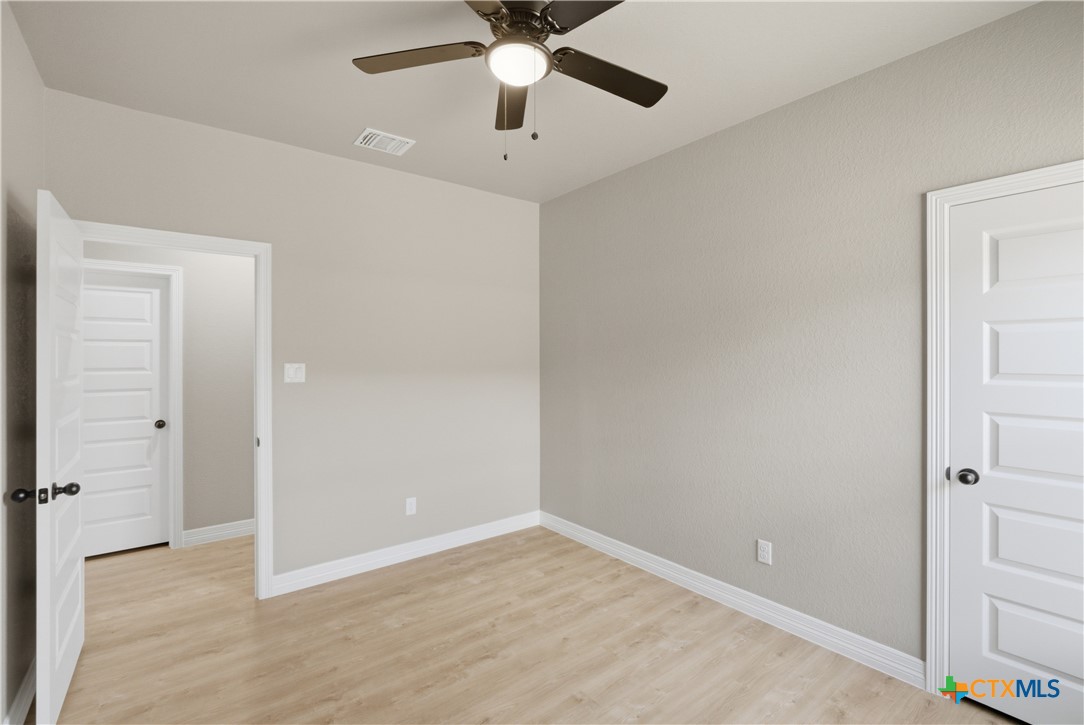 1311 Lone Pine Way