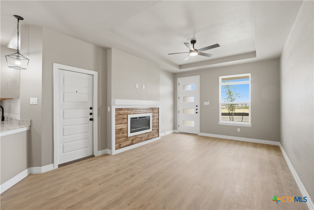 1311 Lone Pine Way