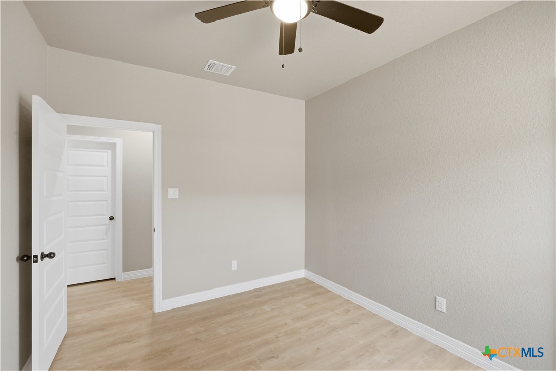 1311 Lone Pine Way