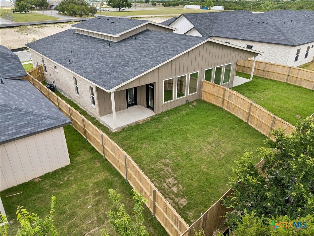 1307 Lone Pine Way