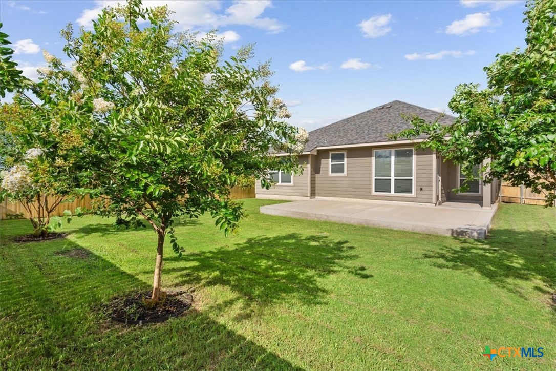1925 Bayou Wood Lane