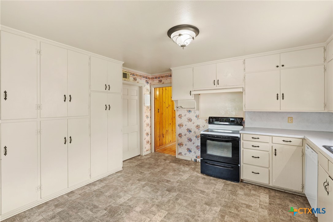 609 Oakhill Drive