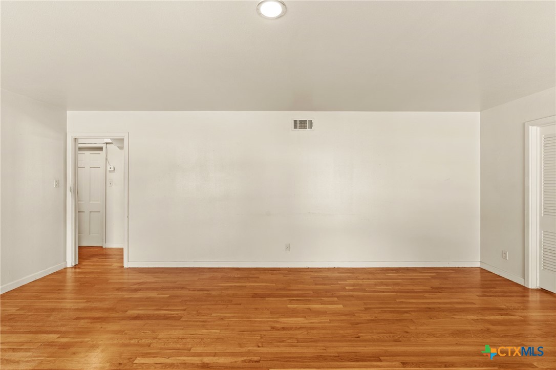 609 Oakhill Drive
