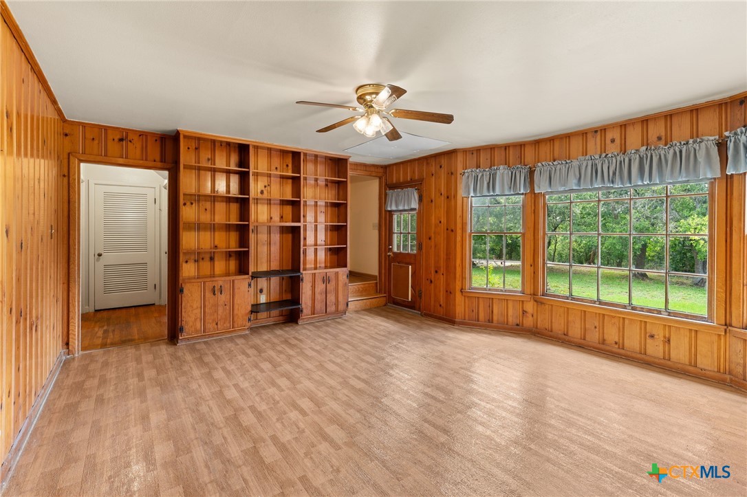 609 Oakhill Drive