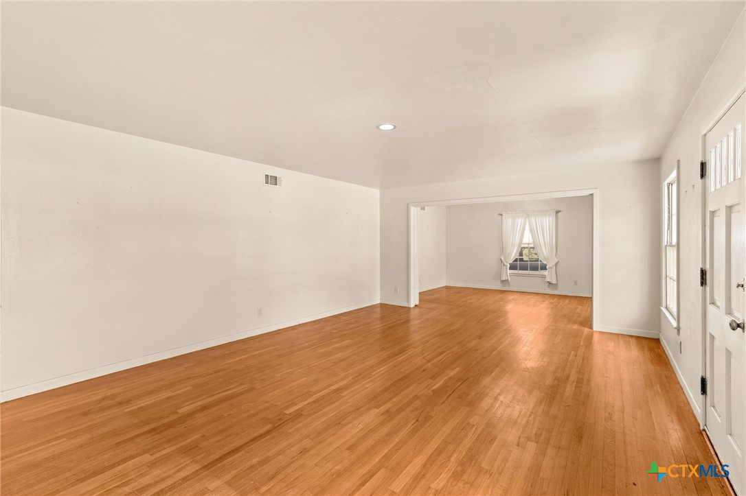 609 Oakhill Drive