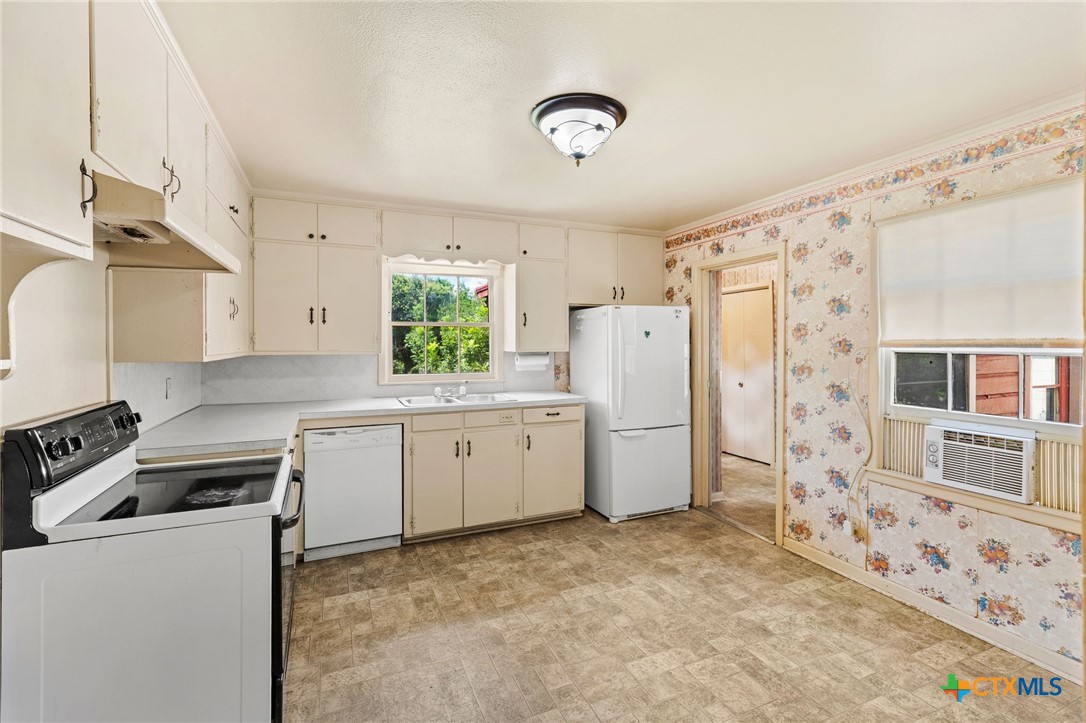 609 Oakhill Drive