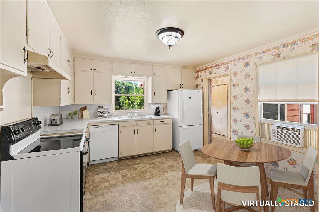 609 Oakhill Drive