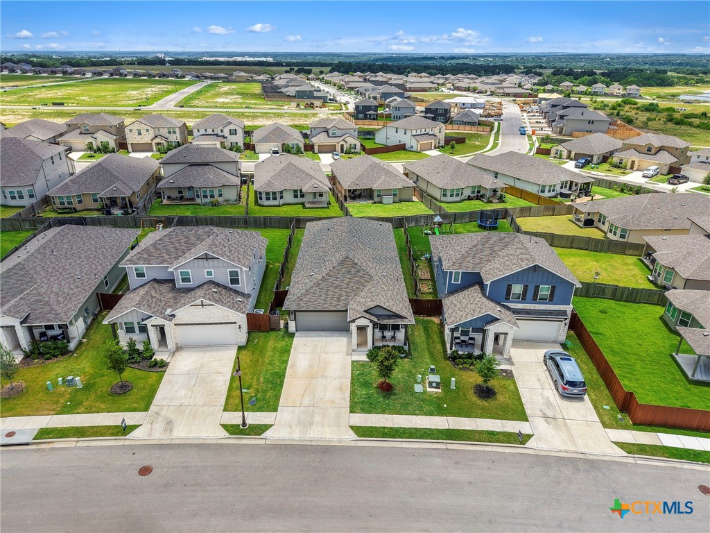 516 Loriner Way