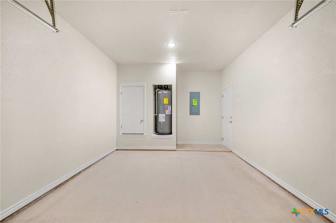 410 W Avenue C