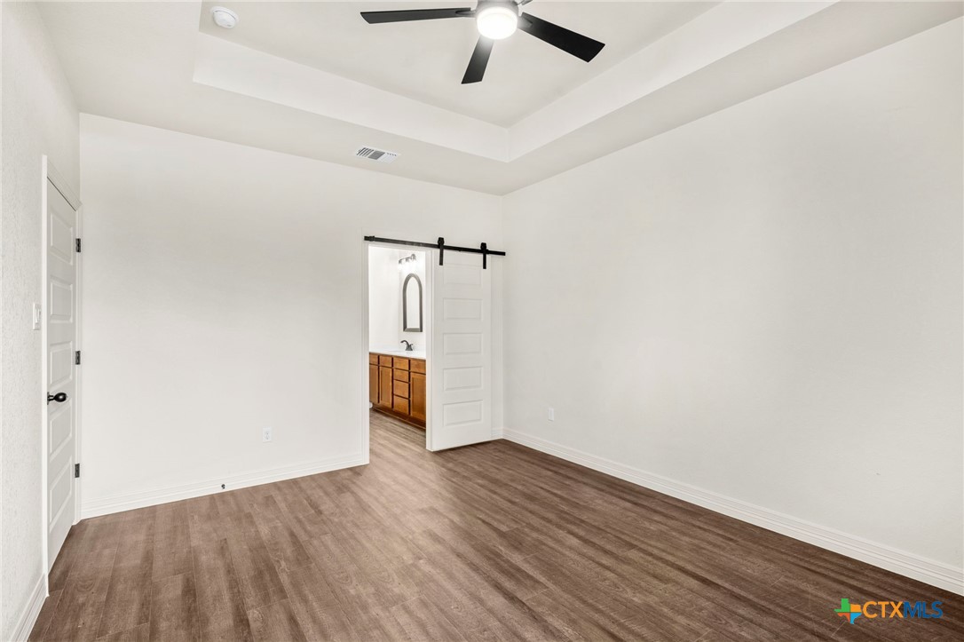 1303 Lone Pine Way