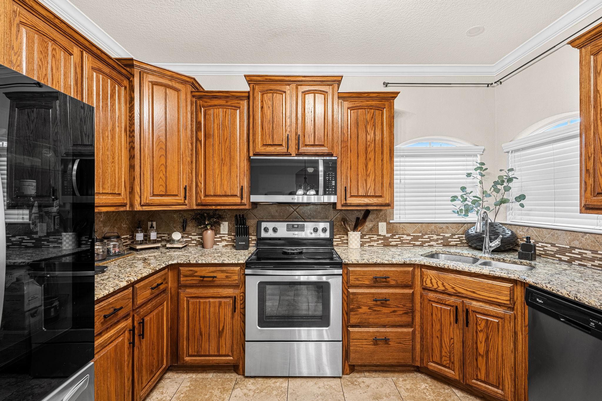 2621 Douglas Fir DR