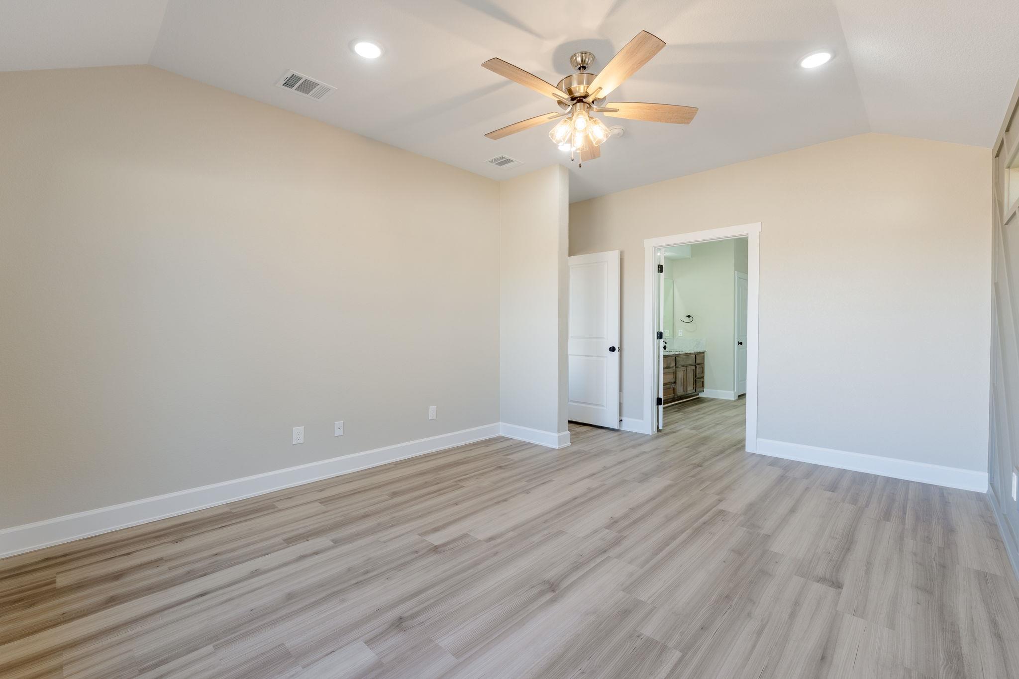 2123 Blackhawk LOOP