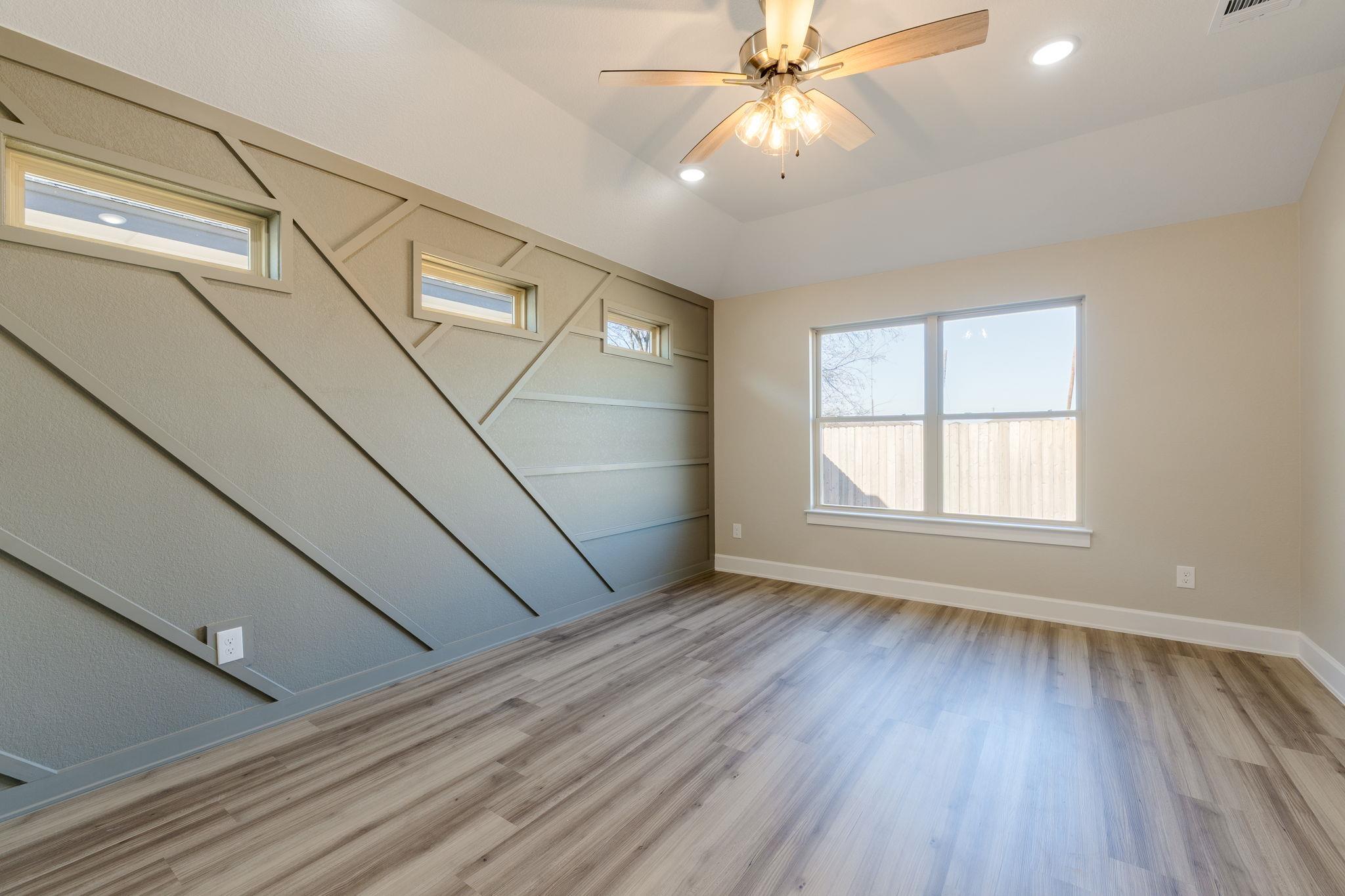 2123 Blackhawk LOOP