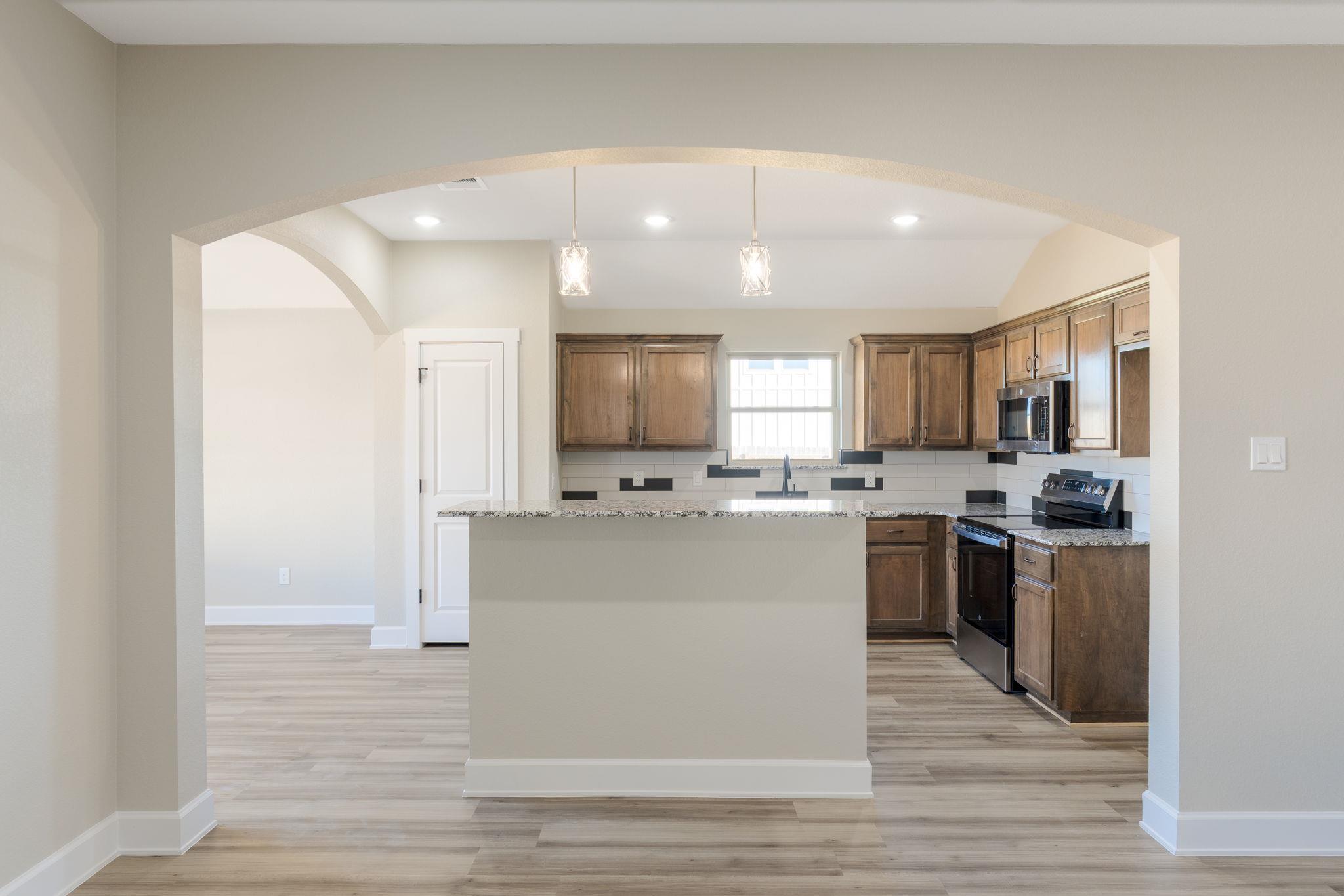 2123 Blackhawk LOOP
