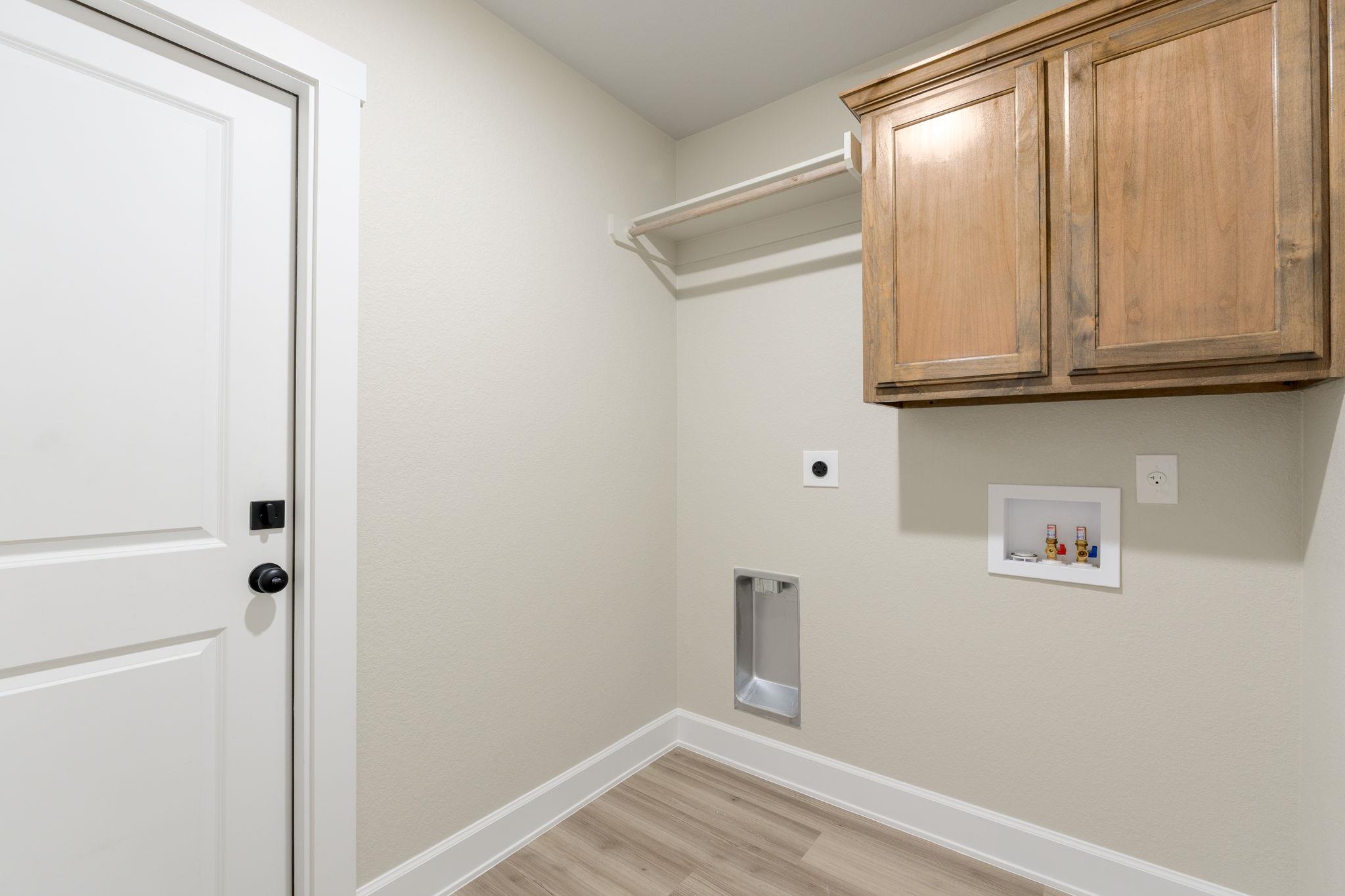 2123 Blackhawk LOOP