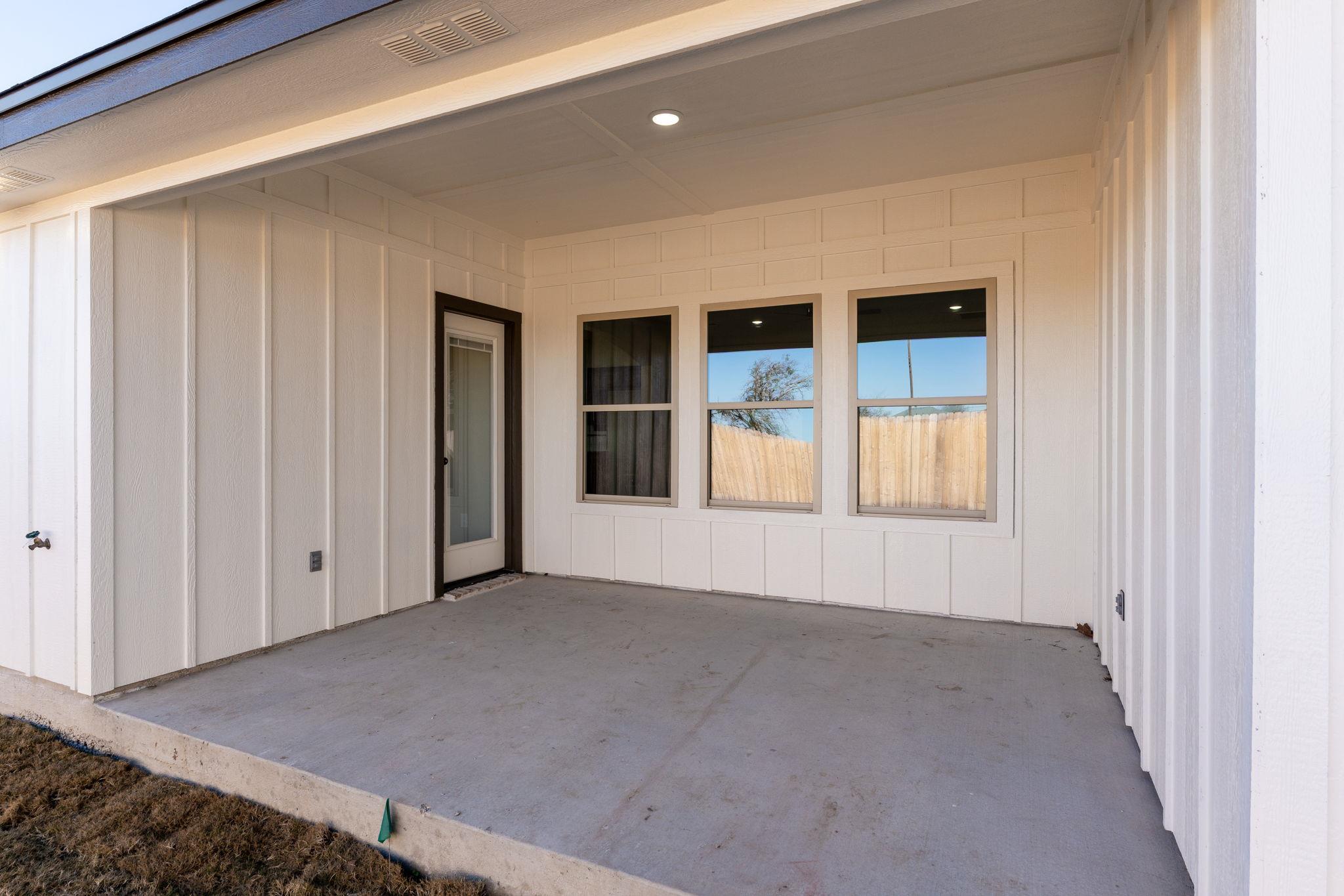 2123 Blackhawk LOOP